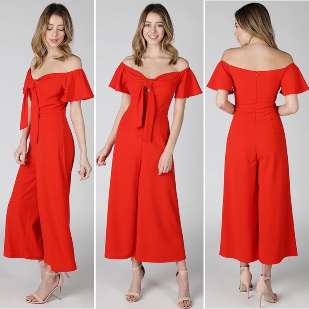 🌹Stunning Jumpsuit 🌹 - Picture 1 of 2